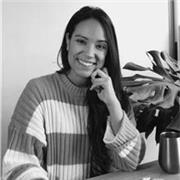 Dicto talleres de acuarela hace mas de 3 años, desde niños de 7 años a adultos. He tenido más de 700 alumnos. Clases presenciales y virtuales. 
Ig: @camilacruz.art